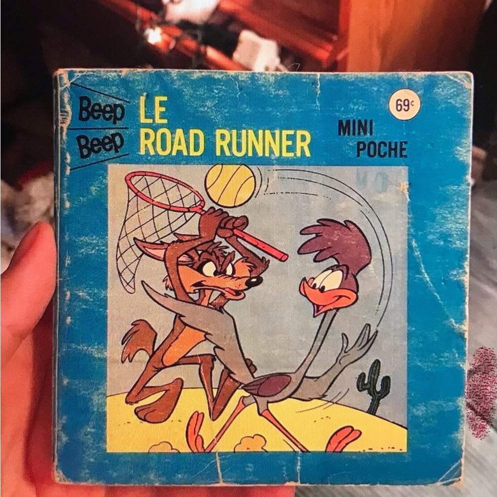 1978 Le Road Runner Mini Poche Vintage Book - Blue